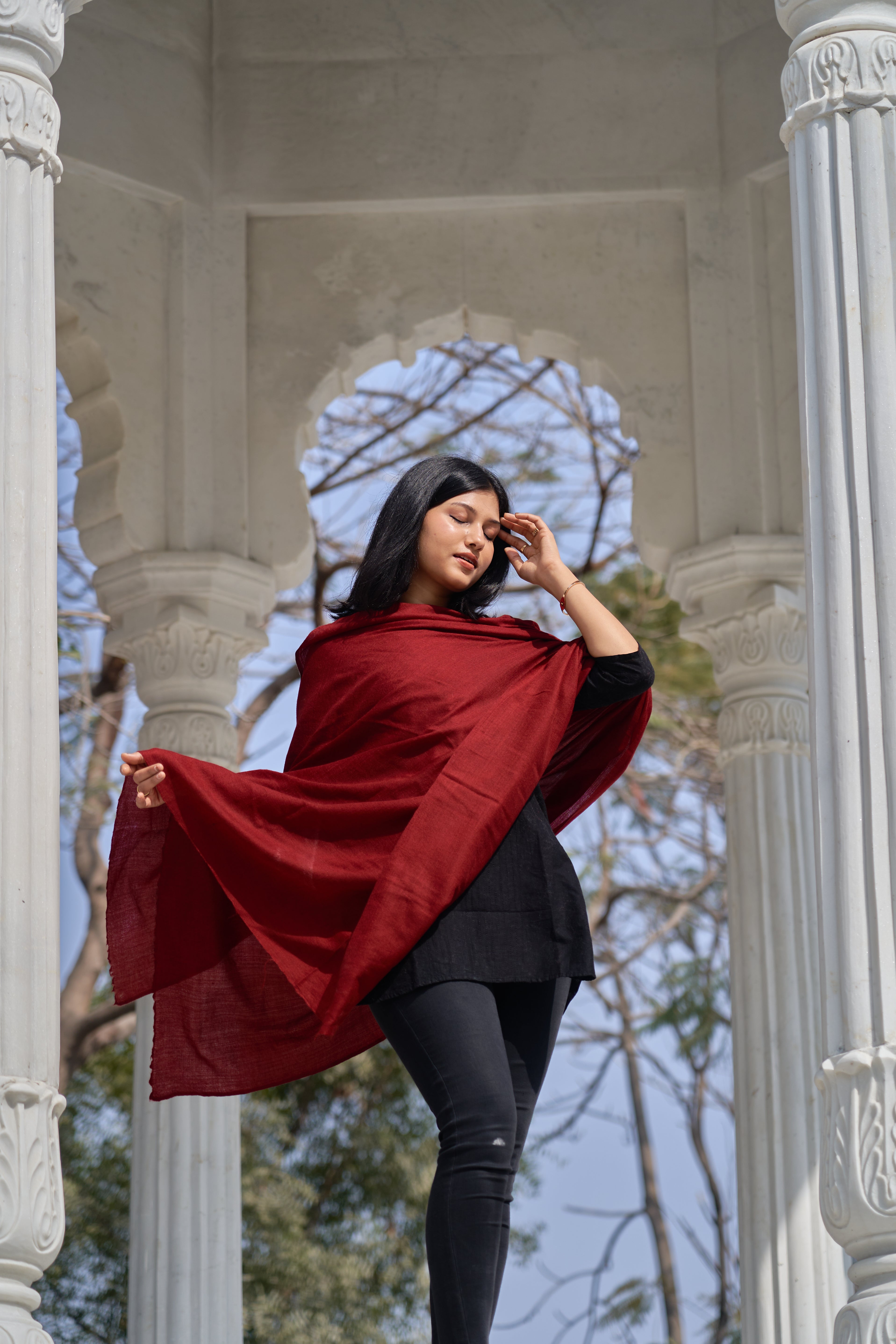 Mukhmul Unisex Stole